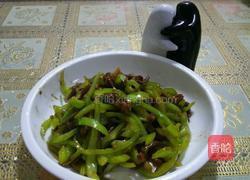 青椒炒肉丝的做法图解5