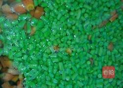 胡萝卜炒豇豆的做法图解3