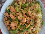 肉末炒香芹