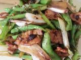 豆豉茭头爆肉片的做法[图]