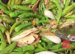 豆豉茭头爆肉片的做法图解4