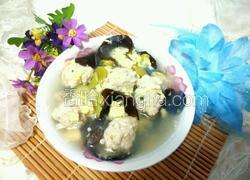 蚕豆瓣肉圆蛋汤