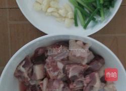 香辣啤酒鸭的做法图解1