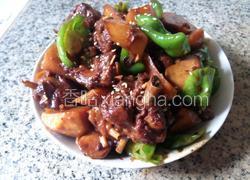 啤酒鸭炖鸡腿菇