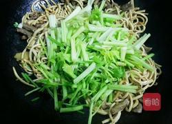 芹菜炒千丝的做法图解6