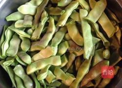 肉炖豆角的做法图解1