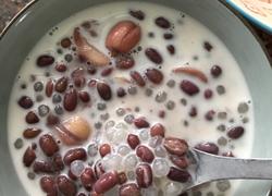 牛奶红豆莲子西米露