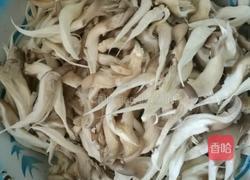 炒蘑菇的做法图解1