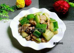 黄瓜炒肉片