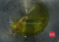 生菜西红柿鸡蛋面的做法图解2