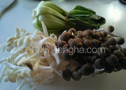 五花肉炒青菜蘑菇