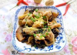 冬菇木耳蒸滑鸡