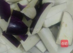 土豆炖茄子的做法图解2
