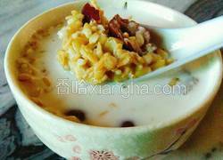 牛奶燕麦粥