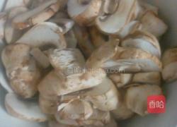 家庭版奶油蘑菇汤的做法图解1