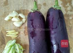 蒜香茄子的做法图解1