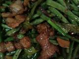 五花肉炒豇豆