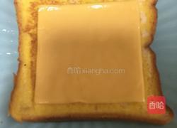 金枪鱼培根三明治的做法图解1