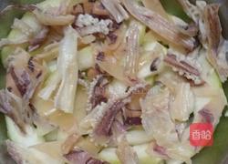 鸭肉干鱿蒸冬瓜的做法图解4