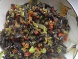 青椒炒干巴菌