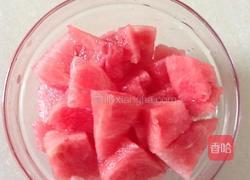 西瓜番茄汁的做法图解1