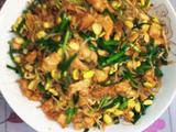 黄豆芽韮菜炒鸡丝