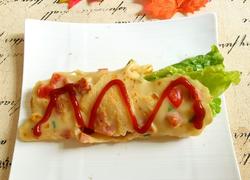 圣女果鸡蛋火腿肠生菜卷饼