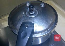 萝卜丝肉片鱿鱼粥的做法图解5