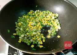  圣女果炒青豆的做法图解5