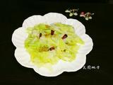 手撕卷心菜炒猪油渣的做法[图]