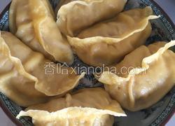 烫面猪肉娃娃菜鲜虾蒸饺