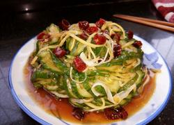蓑衣黄瓜（也叫蛇皮黄瓜）