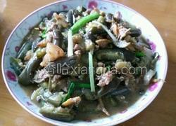 咸鱼焖茄子