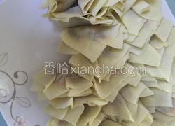 胡萝卜肉馅小馄饨