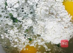 韭菜鸡蛋饼的做法图解4