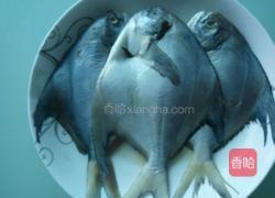清蒸鲳鱼的做法图解1