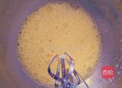全蛋蔓越莓提子蛋糕的做法图解2