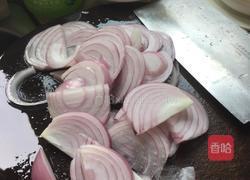 培根炒洋葱芝士拌手卷形意粉的做法图解4