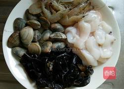 咖喱煮三鲜的做法图解1