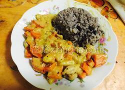 冬阴功松茸鸡肉蔬百味