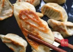 煎蛋抱饺的做法图解2