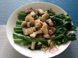 五花肉炒芥兰