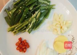 香干炒肉丝的做法图解3