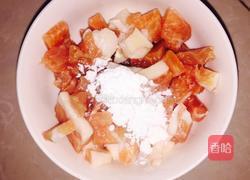 毛豆炒肉的做法图解2