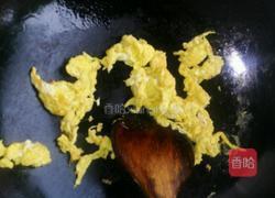 辣椒炒鸡蛋的做法图解4