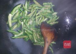 辣椒炒鸡蛋的做法图解6