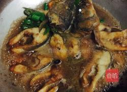家常红烧鱼的做法图解9
