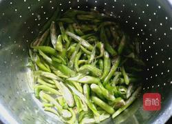 青椒炒肉丝的做法图解5