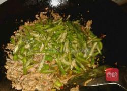 青椒炒肉丝的做法图解11
