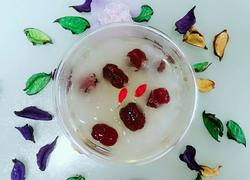 银耳红枣蜂蜜羹
